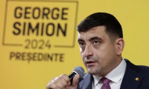 Romania al voto per le presidenziali: favorita nei sondaggi la destra estrema con George Simion