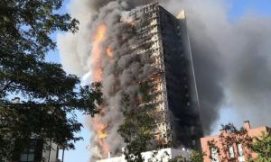 Milano, incendio in un edificio nel quartiere Giambellino: 16 persone in ospedale