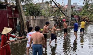 Tifone Yagi in Vietnam: le vittime salgono a 198 e ancora disperse 128 persone. I venti hanno superato i 149 km/h