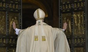 Giubileo: questa sera alle 18,30 Papa Francesco aprirà per la seconda volta la Porta Santa