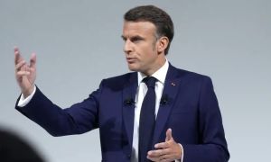 Parigi: conferenza di Macron per spiegare lo scioglimento del Parlamento . Il pericolo autoritarismi