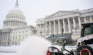 Stati Usa bloccati da tempesta Invernale con gelo a -18º. Cinque vittime e 2.300 voli cancellati