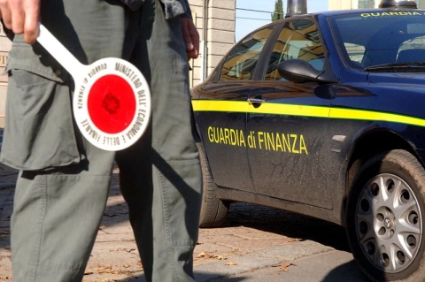 Camorra: confiscati dalla GdF beni per 4 mld ad imprenditore casertano affiliato al clan Casalesi-Zagaria