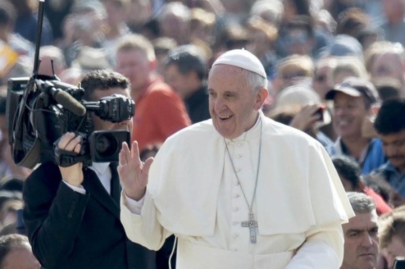 Papa: «aggiungiamo la cura della casa comune alle opere di misericordia»