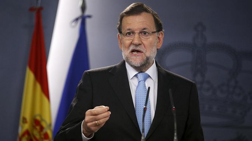 La resa degli indipendentisti della Catalogna sotto l&#039;assedio del governo di Rajoy