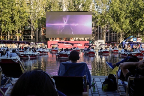 Drive-in sulla Senna in barca elettrica. La rassegna estiva di Cinéma sur l'Eau alla Villette di Parigi