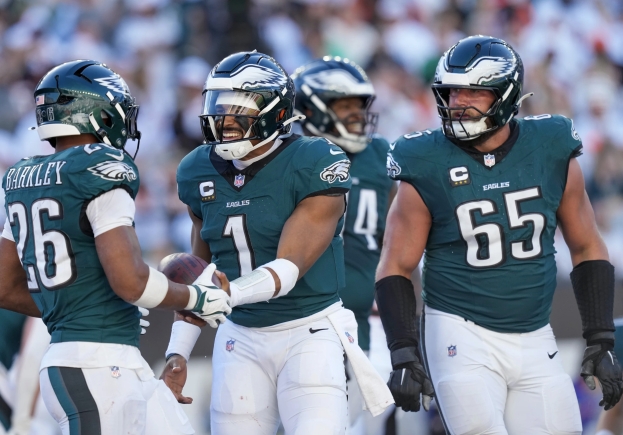 Super Bowl 2025: ì Philadelphia Eagles travolgono ì Kansas Chiefs 40 a 22. Delusione per Trump