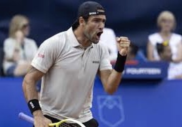 Tennis: Matteo Berrettini batte il francese  Halys e vince il torneo di Gstaad in Svizzera