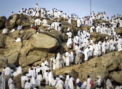 Pellegrinaggio sul monte Arafat: oltre 900 musulmani morti per il caldo nella preghiera Hajj