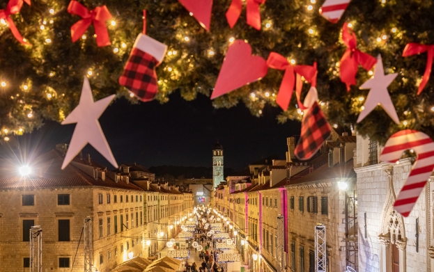 Destinazione Croazia: la magia del mare d’inverno con le atmosfere del Natale dall’Istria a Dubrovnik