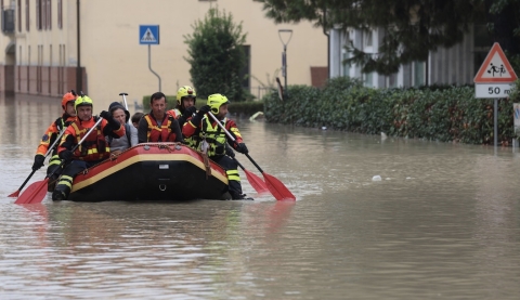 Emilia Romagna devastata dal maltempo. Evacuate molte aree. La morte di Farinelli a Pianoro