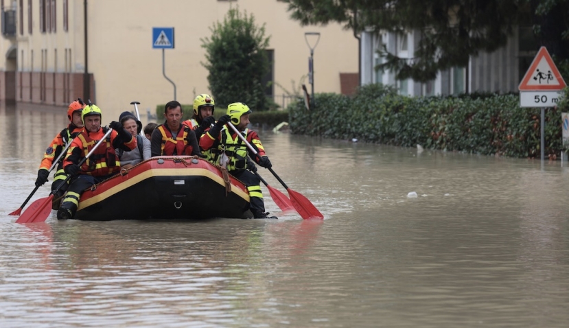 Emilia Romagna devastata dal maltempo. Evacuate molte aree. La morte di Farinelli a Pianoro