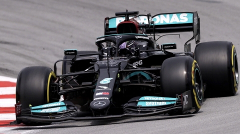 F1: il giallo del peso della Mercedes che annulla la vittoria di Russel passandolo a Lewis