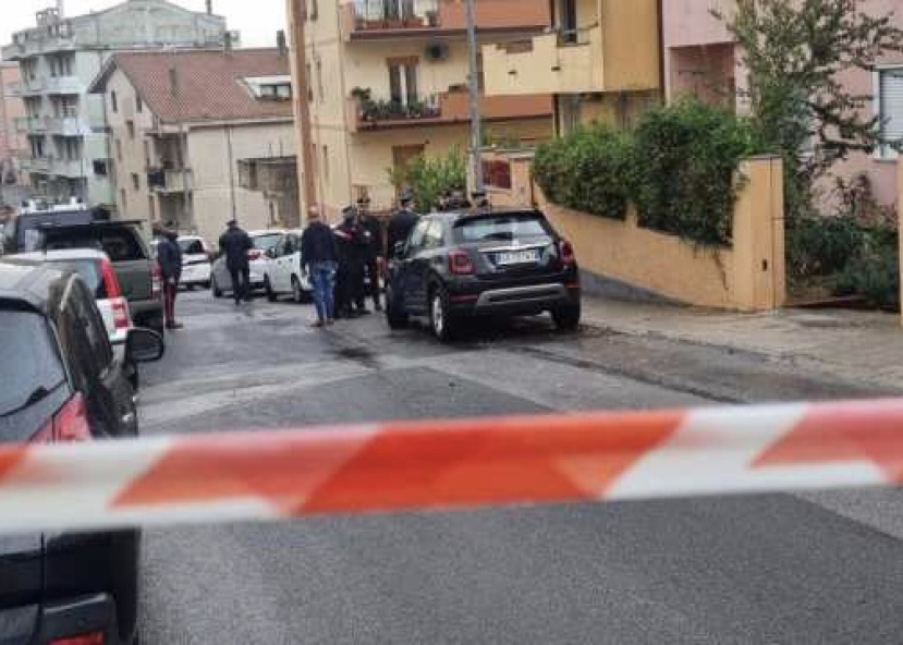 Strage familiare a Nuoro: un uomo uccide moglie, figlia e la mamma anziana per poi togliersi la vita