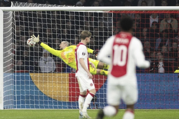 Europa League: l’Ajax subisce l’onda biancazzurra della Lazio che rifila tre reti agli olandesi (1-3)