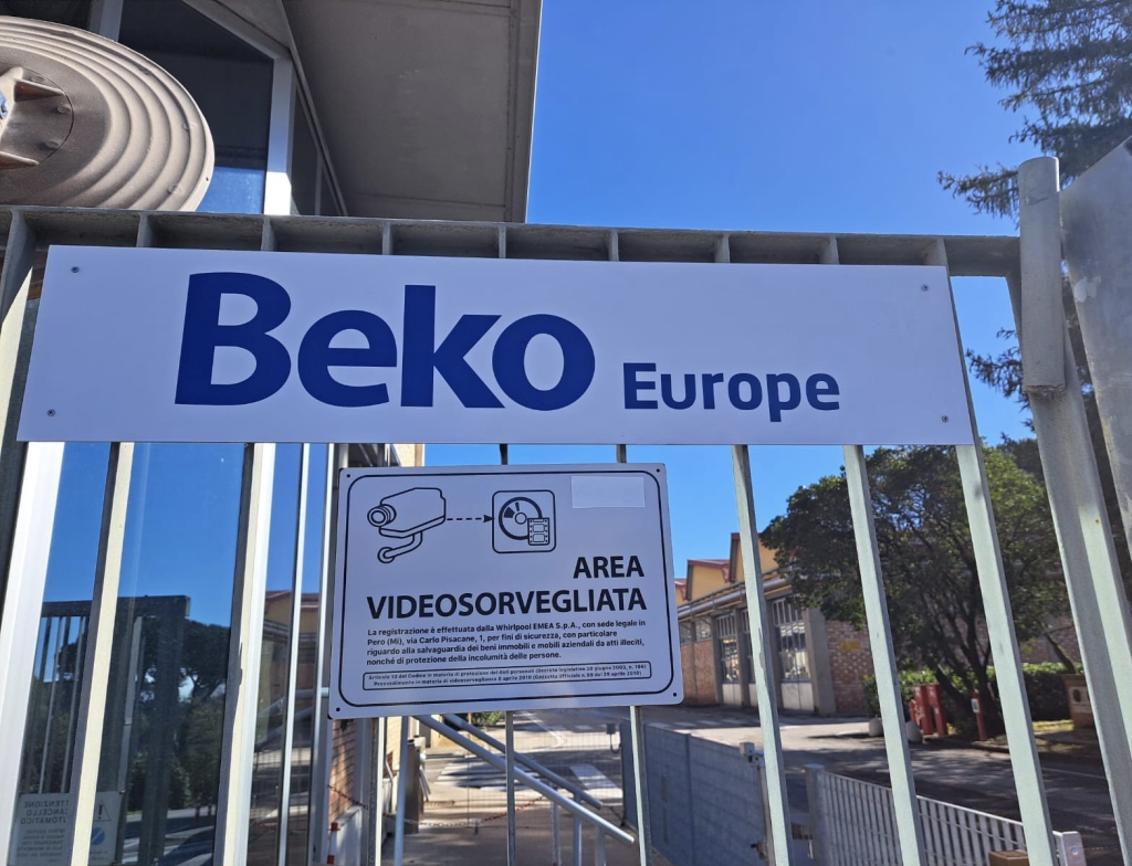 Industria: chiusura entro il 2025 degli stabilimenti di Beko Europa a Siena e Ascoli. Esuberi per 1.935 dipendenti