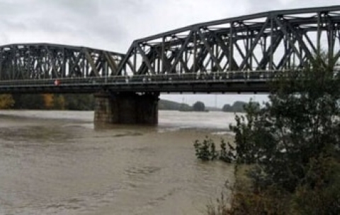 Ferrara: attesa oggi piena del Po. Evacuate preventivamente 7 nuclei familiari a Pontelagoscuro