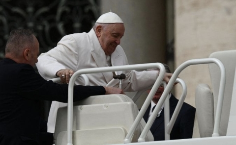 Ricovero Papa Francesco nel suo terzo giorno al Policlinico: “Ho bisogno ancora di un pò di cure”