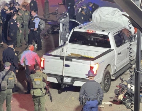 New Orleans: bandiera dell’Isis nel Pick-up dell’ex militare Usa che ha ucciso 15 persone