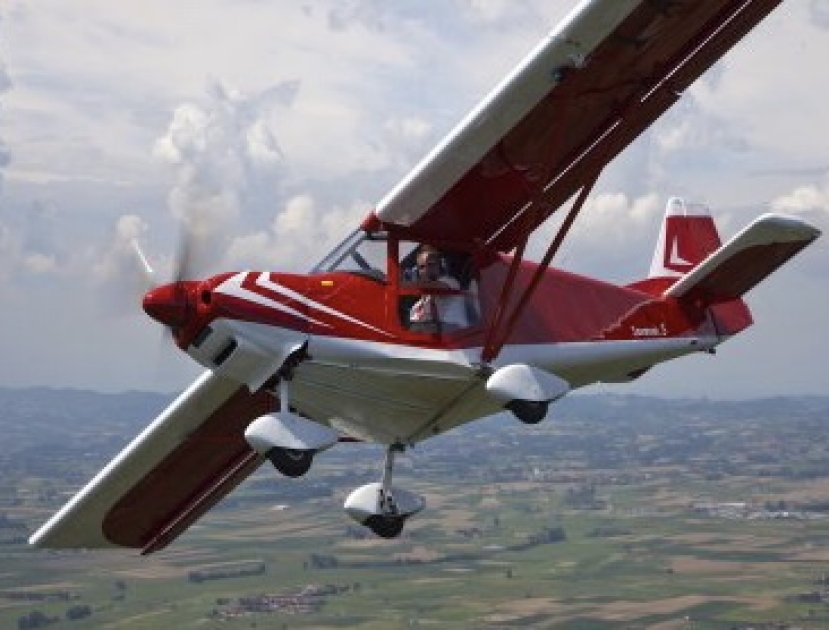 Terni: precipitato un ultraleggero. Morto pilota e passeggero con il velivolo in fiamme