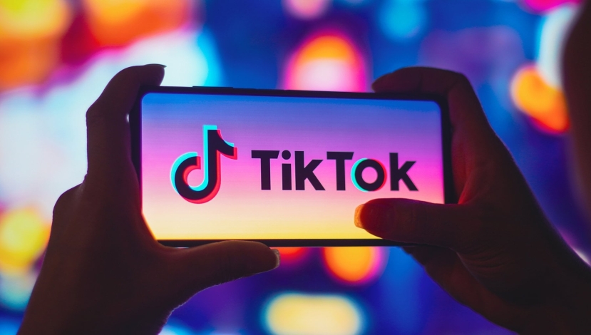 Usa, Johnson (Rep): disegno di legge per divieto TikTok e vendita beni sequestrati agli oligarchi russi