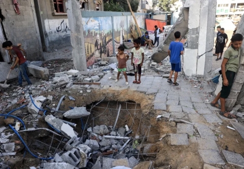 Gaza, attacco israeliano ad Abassan. Colpito un rifugio ex scuola. 29 le vittime