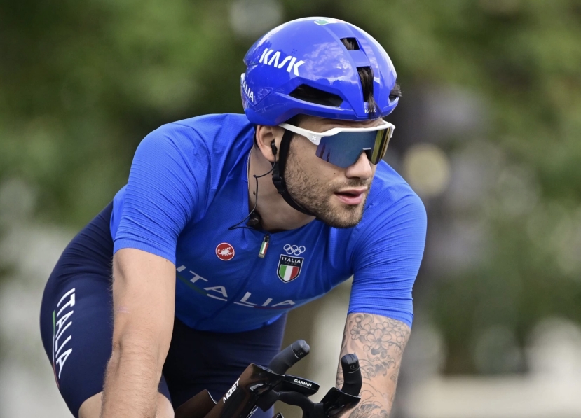 Parigi 2024: primo argento italiano nel ciclismo con Filippo Ganna dietro il belga Evenepoel