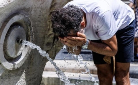 Meteo: i picchi di caldo di Ferragosto e le città da bollino rosso. Aria fredda solo dopo il 17 a Nord