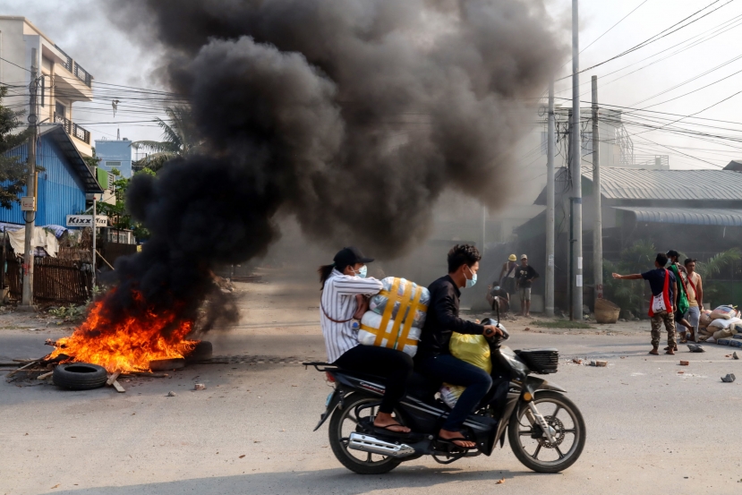 Myanmar: esplosa una molotov nella sede del partito dell&#039;ex premier Aung San Suu Kyi