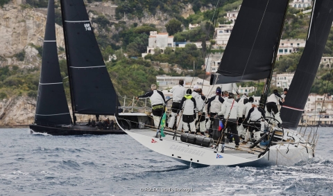 Vela: il Maxi 72 North Star di Peter Dubens vince la Regata dei Tre Golfi