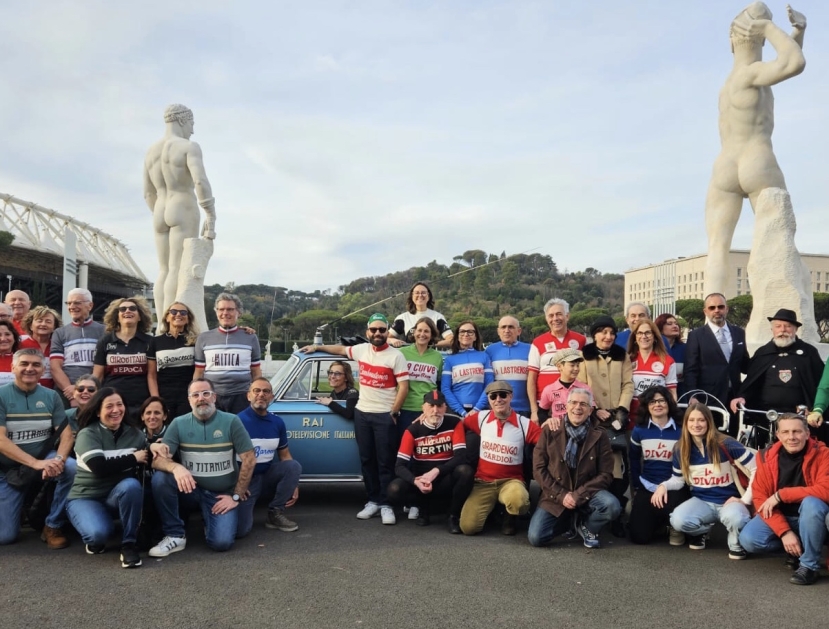 Giro d’Italia d’Epoca, la presentazione al Foro Italico con Michela Girardengo e Gioia Bartoli e la Fiat 1500 Rai