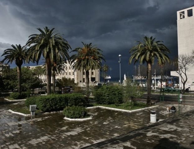 Meteo: allerta rossa nel versante orientale della Sicilia. Gialla in Calabria e Sardegna