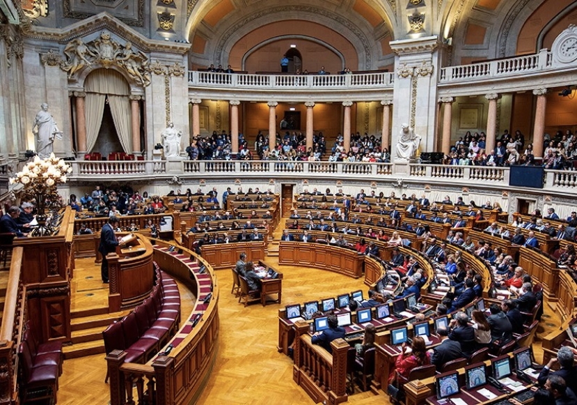 Portogallo: il presidente Rebelo de Sousa ha sciolto il parlamento. Elezioni il 18 maggio