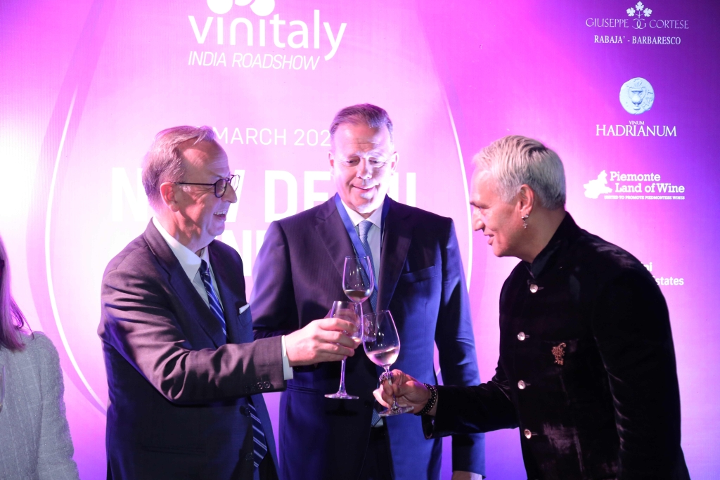 Vinitaly sbarca in India con il Roadshow di New Delhi. Bricolo: “Partnership strategica con UE”