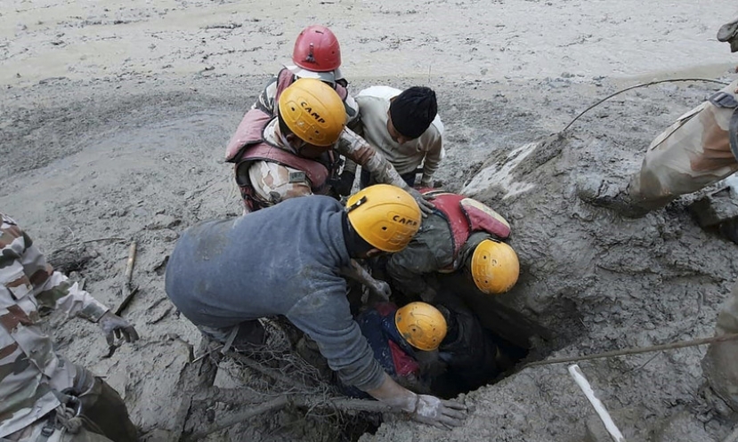 Himalaya: ancora 150 dispersi dopo il distacco di una crosta del ghiacciaio e l&#039;esondazione dell&#039;Alaknanda