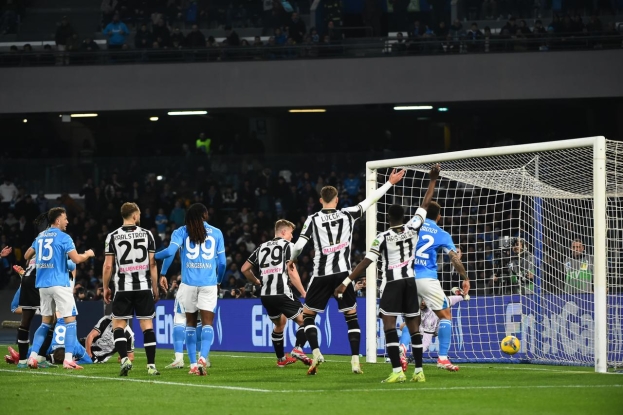 Calcio: il Napoli sbatte sull'Udinese, solo 1-1 al Maradona