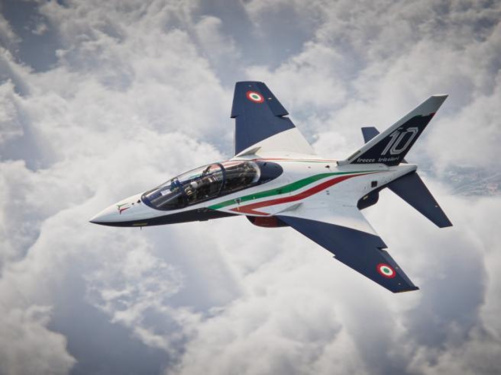 Frecce Tricolori: Il Gruppo Leonardo realizza il nuovo M-346 e Pininfarina ne disegna la livrea