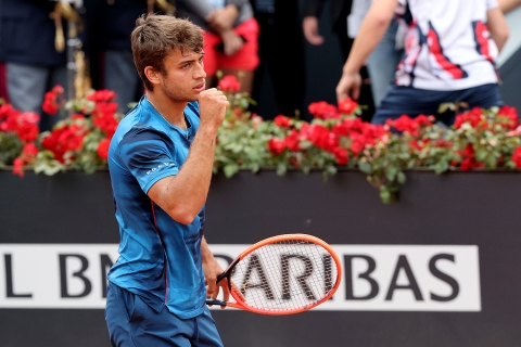 Internazionali Tennis Roma: Darderi batte Shapovalov. Codacons: Prezzi troppo alti che allontanano i giovani"