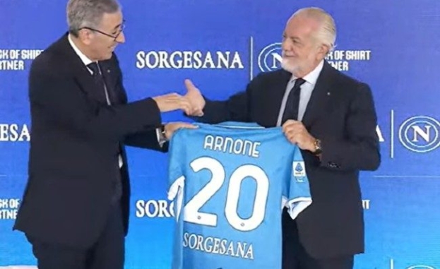 Calcio: Napoli, marchio Acqua Sorgesana su retro magliette