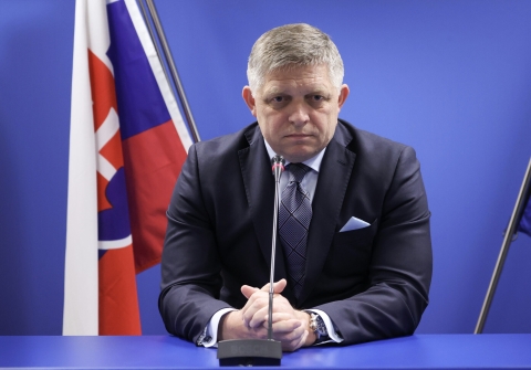 Slovacchia: il Parlamento di Fico chiude la radio e la Tv pubblica. Opposizioni: “Governo autocrate”