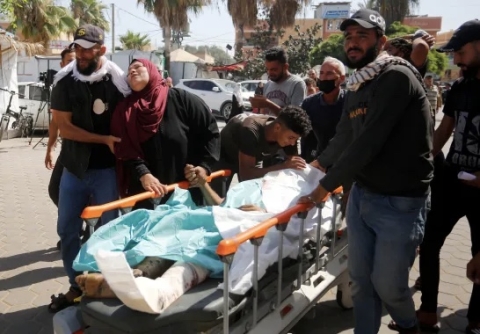 Striscia Gaza: attacco Idf ad al-Mawasi con 9 morti e diversi feriti. Ancora condanna dell’Unrwa