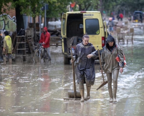 Meteo: perturbazione da Nord con temporali allontana la morsa di caldo. Bollino rosso solo per 4 città