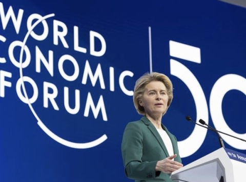 Economia: al forum internazionale di Davos von der Leyen (UE) prende le misure con l’America di Trump