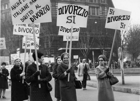 Divorzio: compie 50 anni la legge promulgata nel 1970 con le battaglie dei movimenti femministi