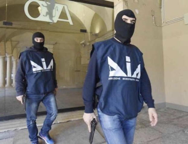 Latina: operazione antidroga della Dda. Arrestate 16 persone per traffico di stupefacenti, estorsioni e usura