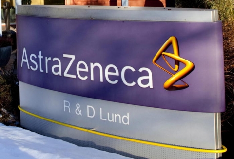 Vaccini, tegola su AstraZeneca da parte dell'Ema: non funzionerebbe sugli over 65